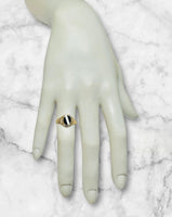 10 Karat Yellow Gold Genuine Black Onyx and Inlay Mother-of-Pearl Dainty Ladies Filigree Ring