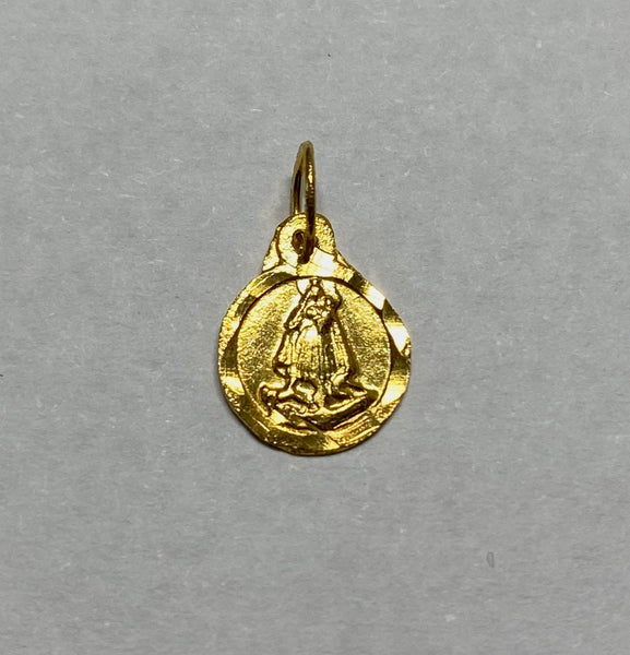 14 Karat Yellow Gold Virgin of Charity "Caridad del Cobre" 8mm Baby Medal