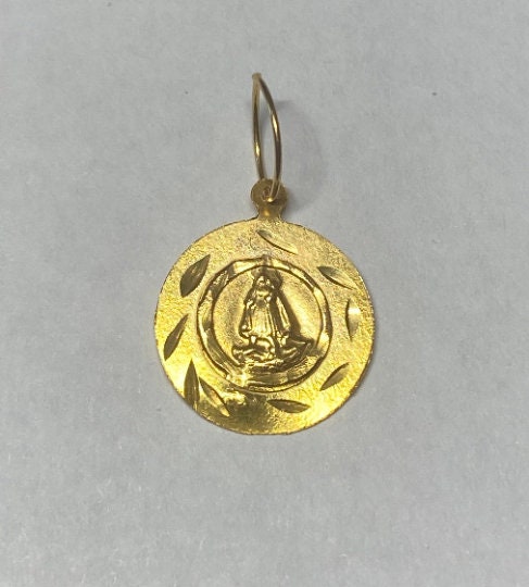 14 Karat Yellow Gold Our Lady of Charity "Caridad del Cobre" 13mm Meda ...