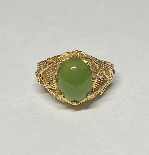 Vintage 1960's 18 Karat Yellow Gold and Genuine 10 x 8mm Oval Cabochon Nephrite Jade Ladies Floral Ring