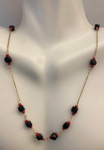 14 Karat Yellow Gold and Genuine 5mm Azabache Jet/Red Coral 16" Cable Link Necklace