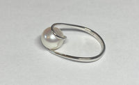 10 Karat White Gold Genuine 10mm Freshwater Pearl Swirl Ring