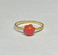 10 Karat Yellow Gold and 5mm Simulated Coral Girls/Ladies Ring