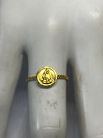 14 Karat Yellow Gold Our Lady of Charity "Caridad del Cobre" Anillo de Medallita 8mm Medal Ring