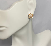 14 Karat Yellow Gold Genuine 5.5mm Freshwater Pearl Sunburst Design Stud Earrings