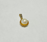 Vintage NOS 14 Karat Yellow Gold Genuine 8mm Freshwater Pearl Pendant