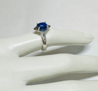 Vintage NOS 1970's Genuine 8 x 6mm Oval Lapis Lazuli Ladies Rhomboid Ring