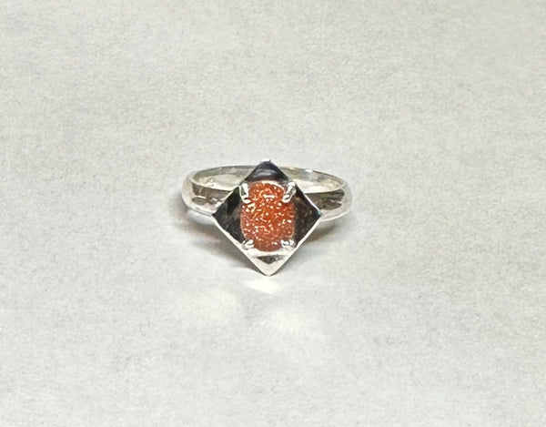 Vintage NOS 1970's 8 x 6mm Oval Brown Goldstone "Venturina" Rhomboid Ring