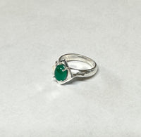 Vintage NOS 1970's Genuine 8 x 6mm Oval Green Onyx Rhomboid Ring