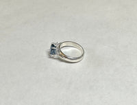 Vintage NOS 1970's 8 x 6mm Oval Genuine London Blue Topaz Ladies Rhomboid Ring