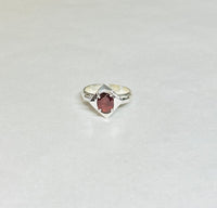 Vintage NOS 1970's 8 x 6mm Oval Genuine Garnet Ladies Rhomboid Ring