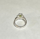 Vintage NOS 1970's 8 x 6mm Oval Genuine Peridot Ladies Rhomboid Ring