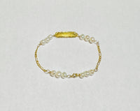 10 Karat Yellow Gold Genuine 4.5mm Genuine Freshwater Pearl 6" Figaro Link "Dios Me Bendiga OR God Bless Me" Baby Bracelet