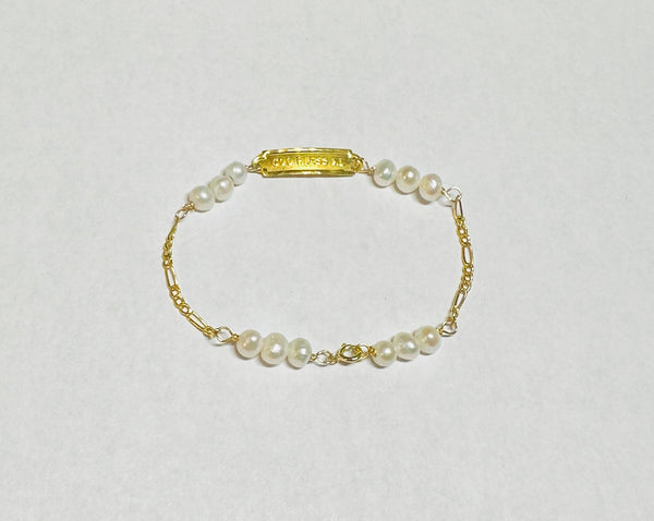 10 Karat Yellow Gold Genuine 4.5mm Genuine Freshwater Pearl 6" Figaro Link "Dios Me Bendiga OR God Bless Me" Baby Bracelet